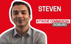 steven, attaché commercial, de face et souriant