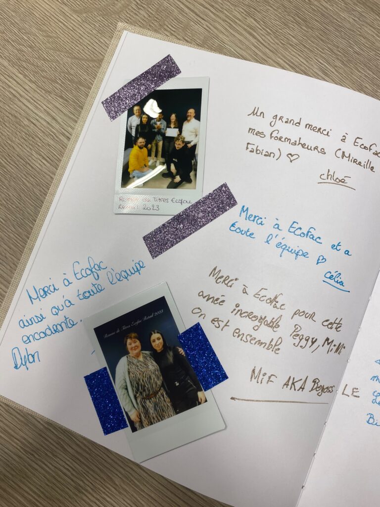 livre d'or Ecofac Retail avec des mots et des photos pour remercier de l'année écoulée