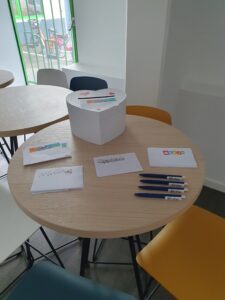 Boite à compliments Le Mans