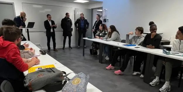 Classe U lors de l'ouverture au campus Ecofac Le Mans