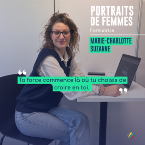 Marie-Charlotte, formatrice pose pour le portrait de femmes ECOFAC