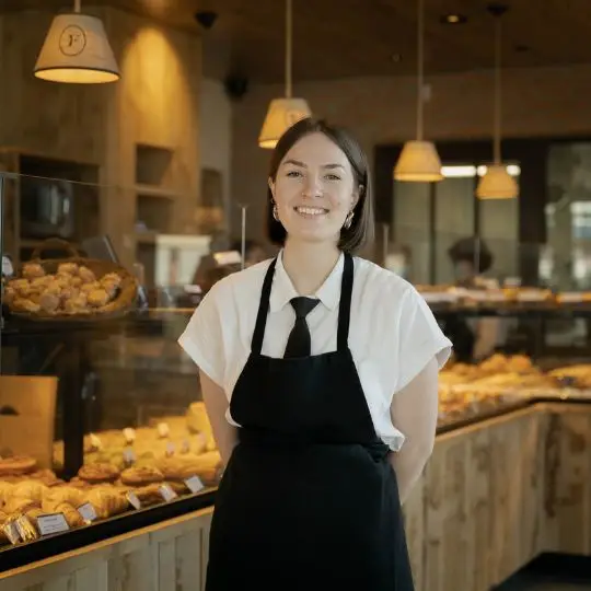 étudiante ecofac retail en magasin