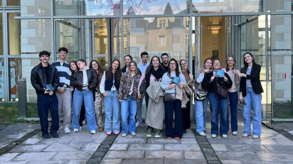 groupe d'étudiants en BTS lors d'une sortie pédagogique